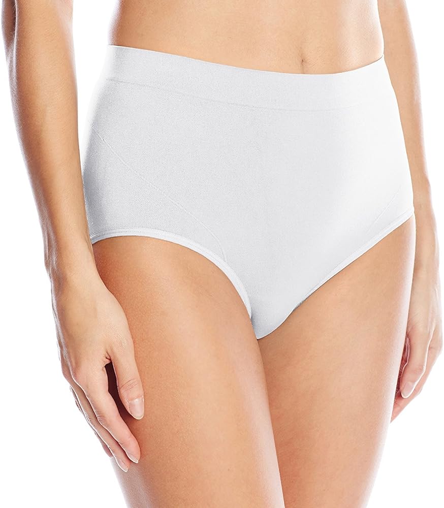 Vanity Fair Women's Smoothing Comfort Brief Panties with Rear Lift