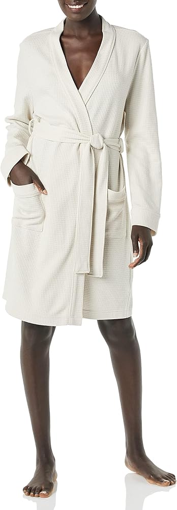 Amazon Essentials Women's Lightweight Waffle Mid-Length Robe (Available in Plus Size)