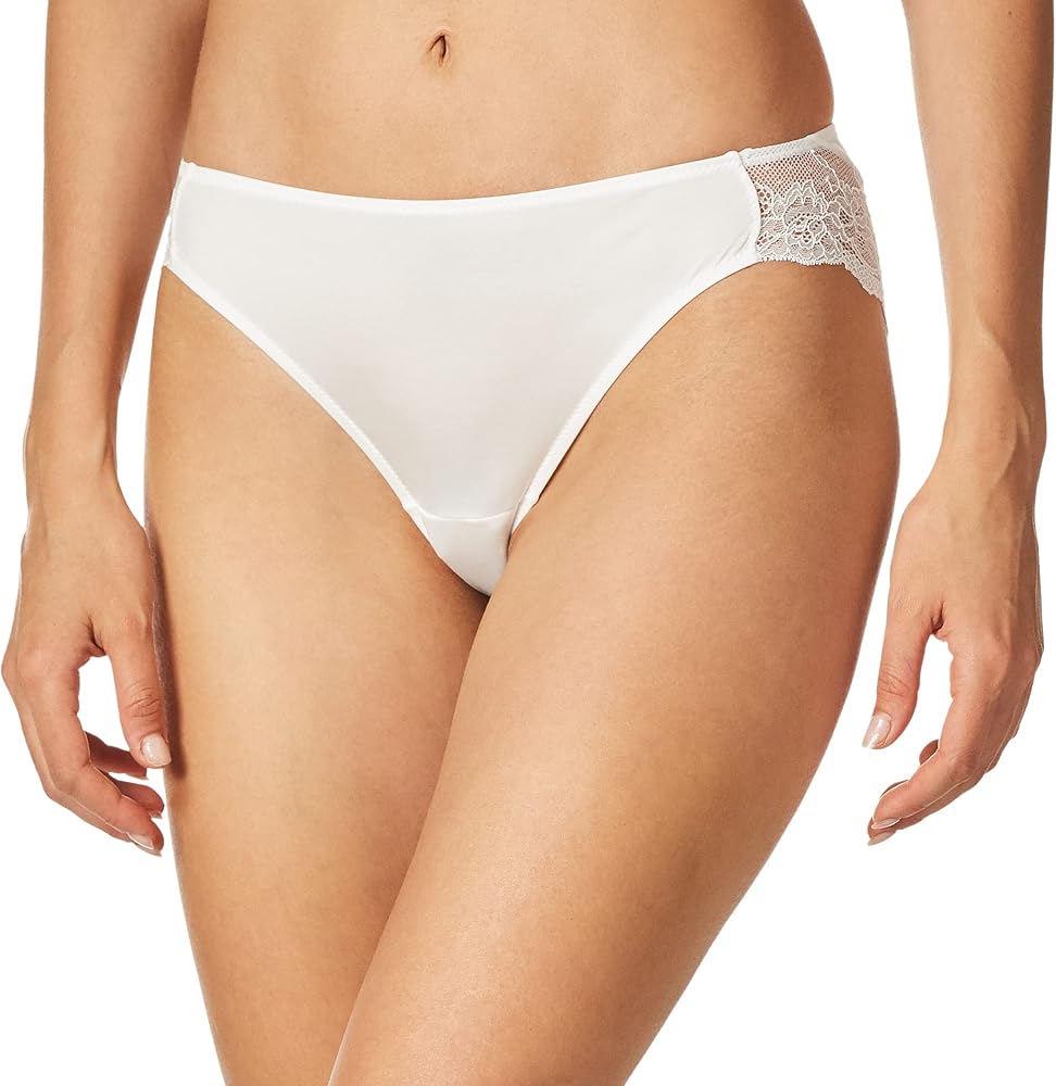 Maidenform Women's Comfort Devotion- Lace Back Tanga Panty